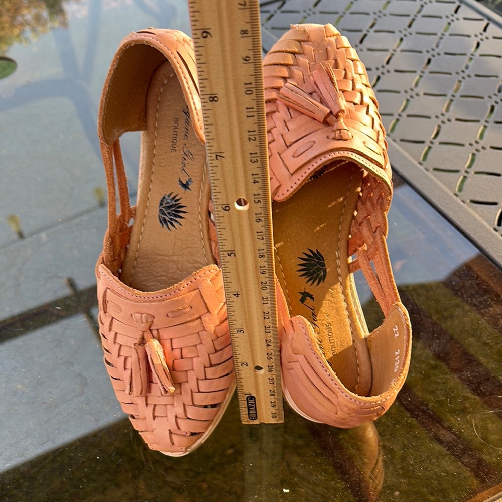 Women's Tan Woven Leather Shoes